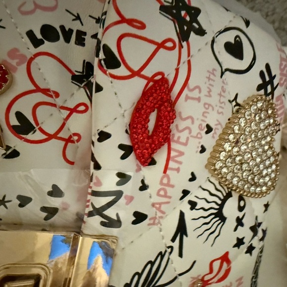Aldo White and Red Graphic Shoulder Bag - Picture 7 of 9
